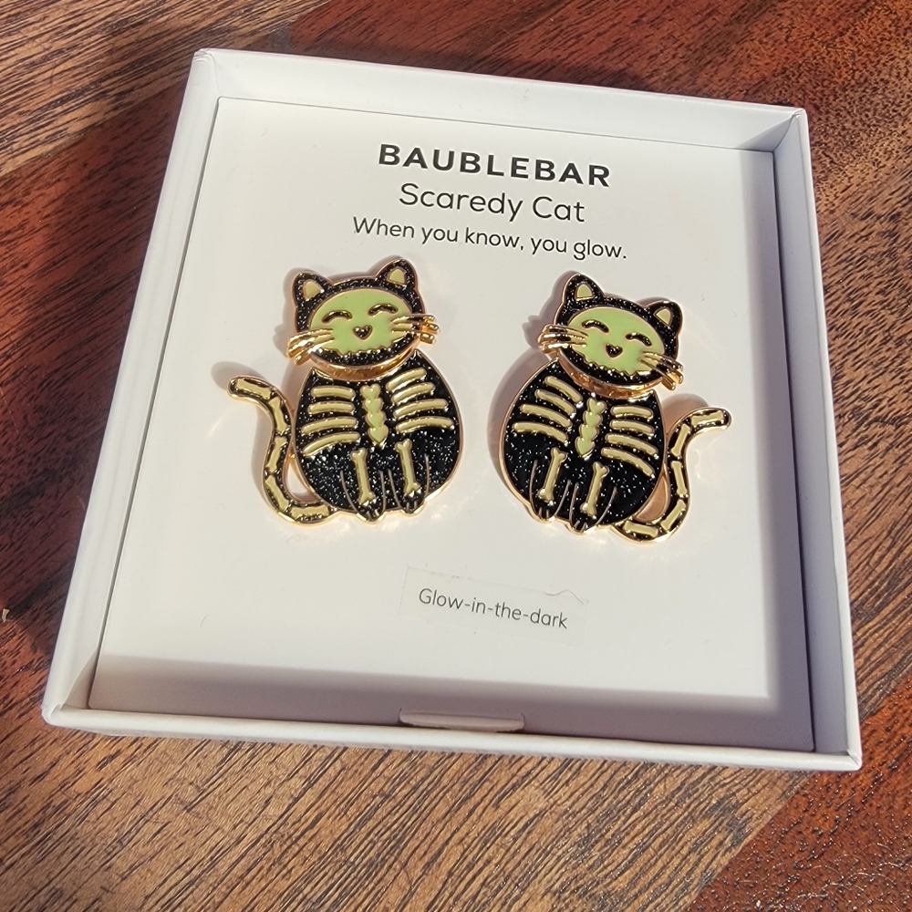 NIB BaubleBar Scaredy-cat Cat Glow In The Dark Dangle Earrings